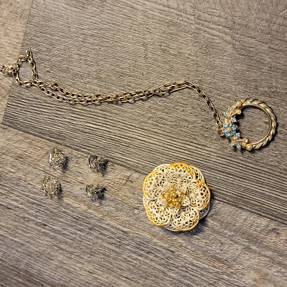 Vintage jewelry
